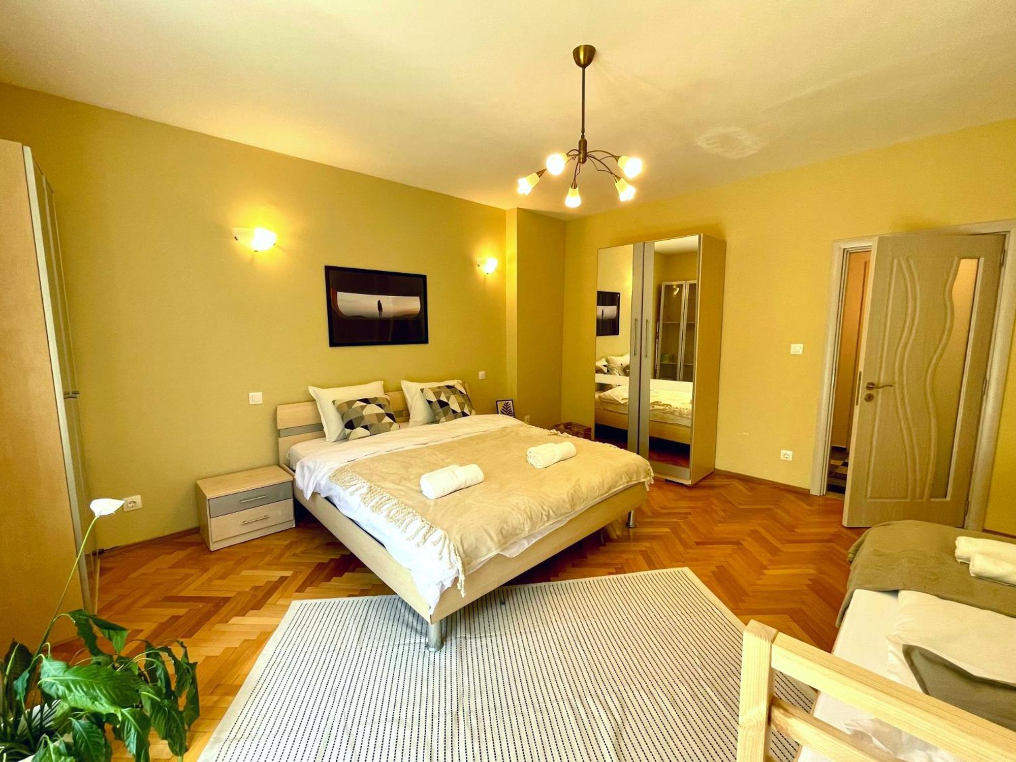 Bohemian Bright & Calm 2Br - Top Center - Private Balcony Sofia Exteriör bild
