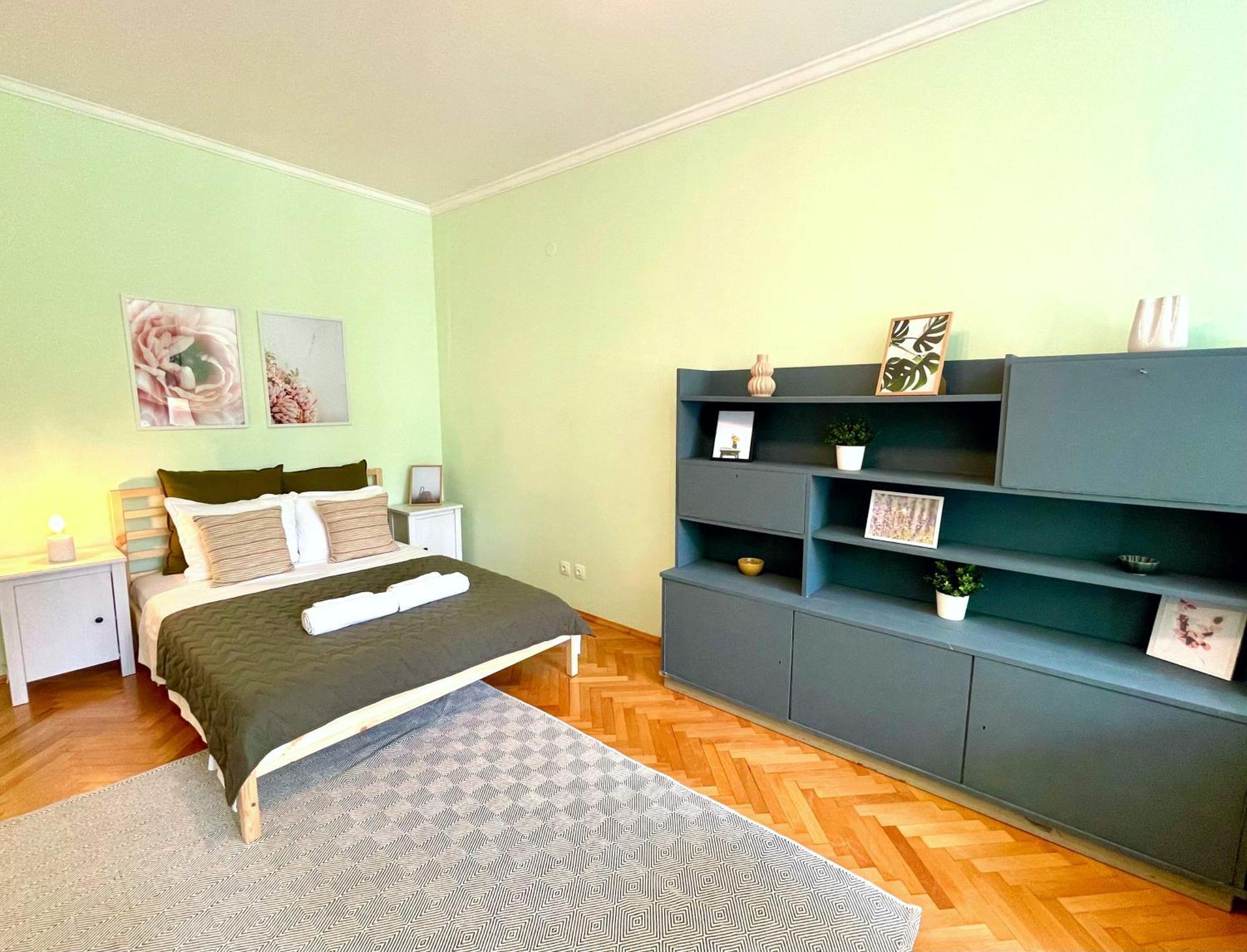 Bohemian Bright & Calm 2Br - Top Center - Private Balcony Sofia Exteriör bild